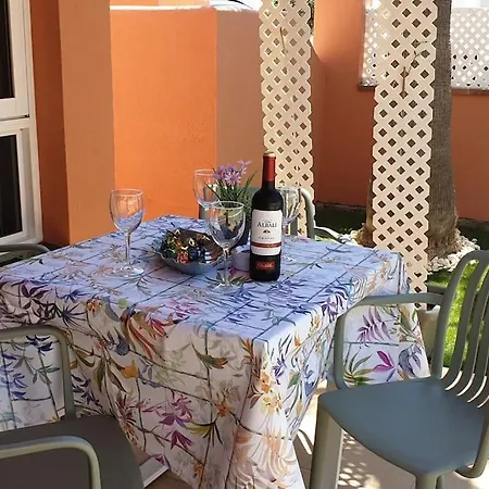 West Corner 科斯塔卡莱塔