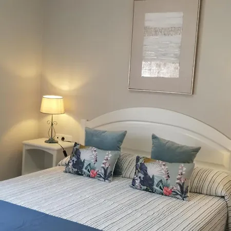 West Corner * 科斯塔卡莱塔